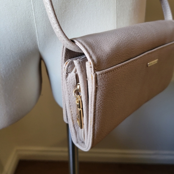 Women's Crossbody Bag, Light Taupe, RFID, Travel - Picture 5 of 10